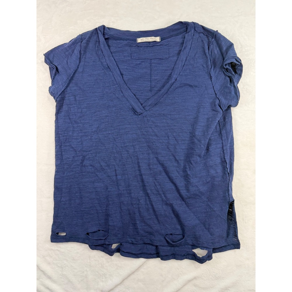 We The Free T-Shirt Medium Blue Distressed V-Neck Short Sleeve Women